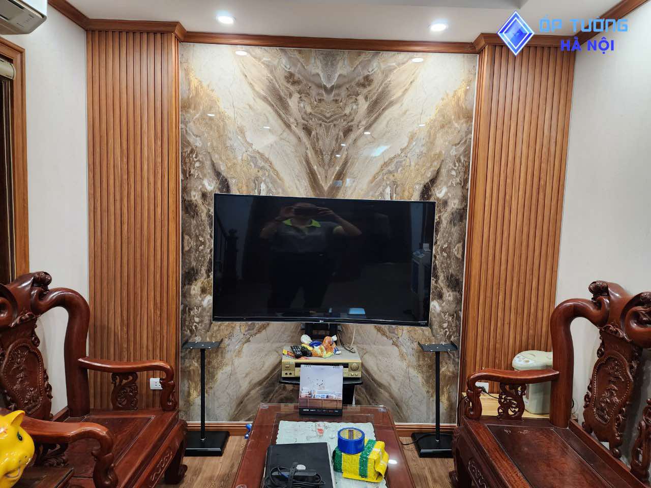 Thi Công Tấm Ốp Lam Sóng Trọn Gói Giá Rẻ Thi Công Tấm Ốp Lam Sóng Trọn Gói Giá Rẻ