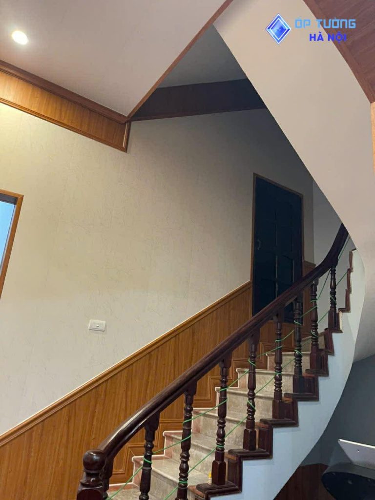 Ốp Tường Hà Nội thiết kế thi công tấm ốp tường pvc tại Lĩnh Nam-Hà Nội