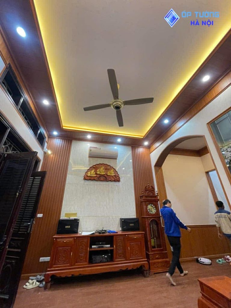 Ốp Tường Hà Nội thiết kế thi công tấm ốp tường pvc tại Lĩnh Nam-Hà Nội